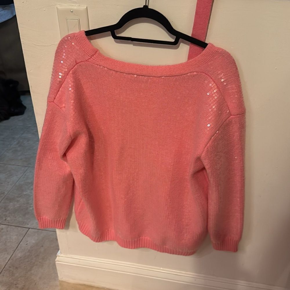 Pink Sequin Cardigan - BRAND NEW - 4 Front Pockets - Flower Buttons - Size Small - Picture 6 of 6